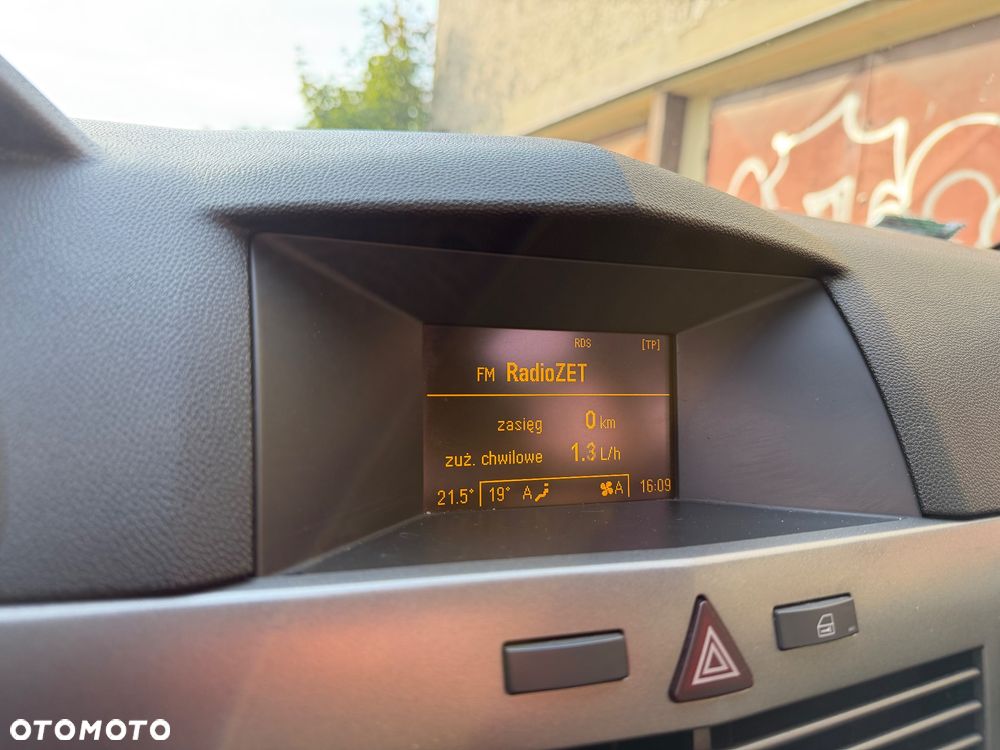 Opel Astra 1.6 Catch me now - 17