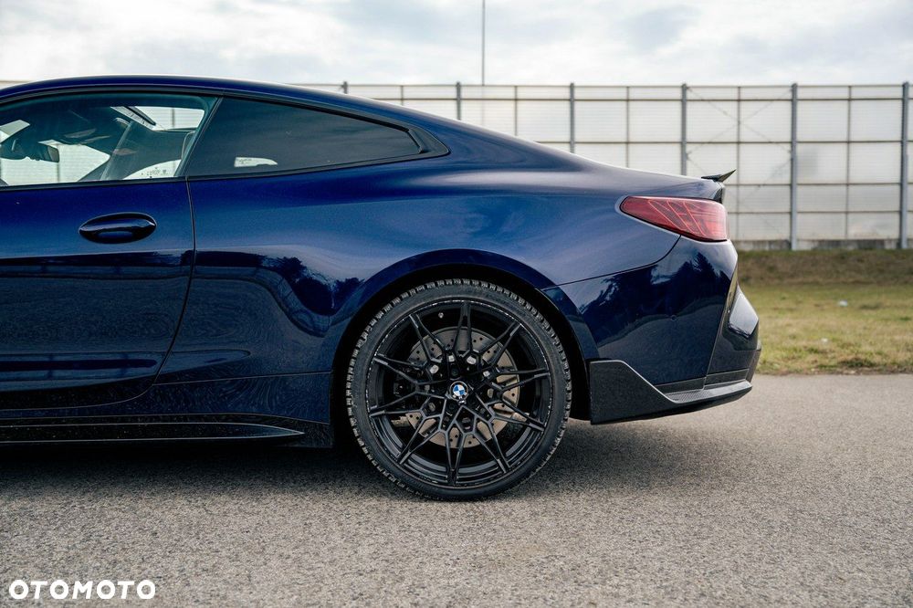 BMW M4 Competition M xDrive - 12