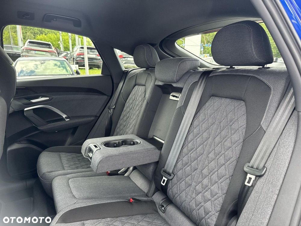 Audi Q5 Sportback - 25