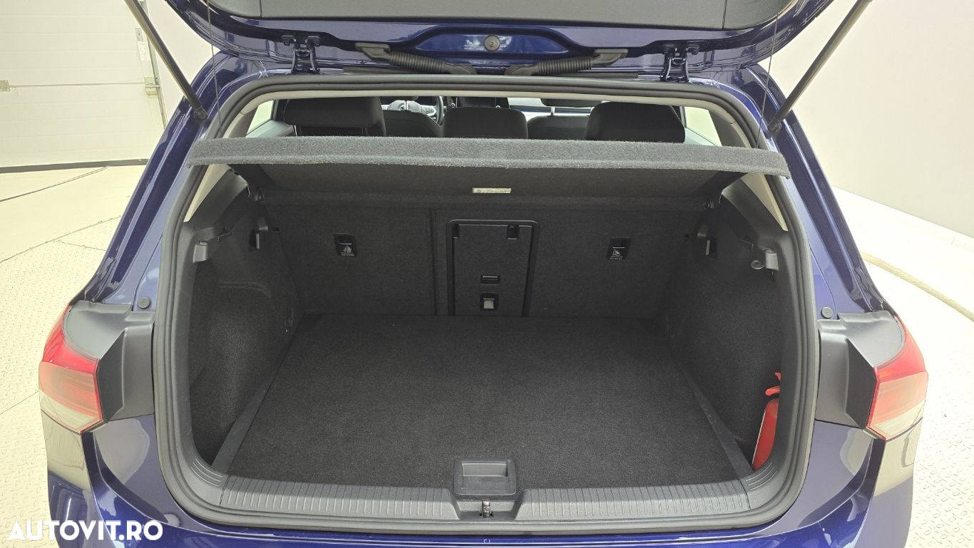Volkswagen Golf 2.0 TDI Life - 22