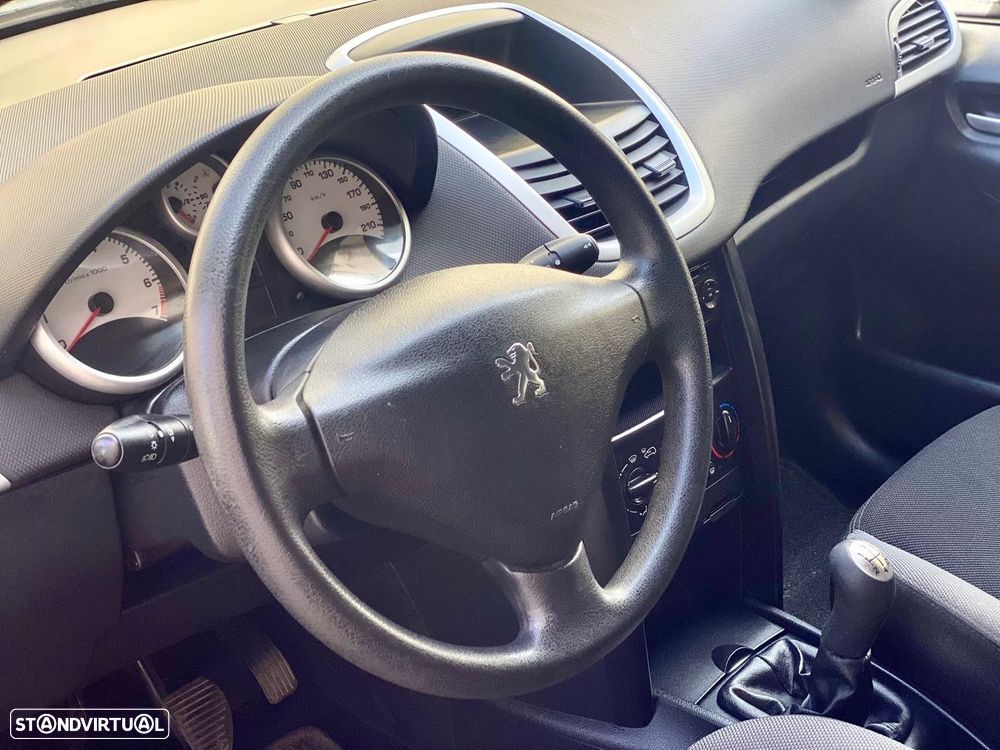 Peugeot 207 1.4 16V Active - 16