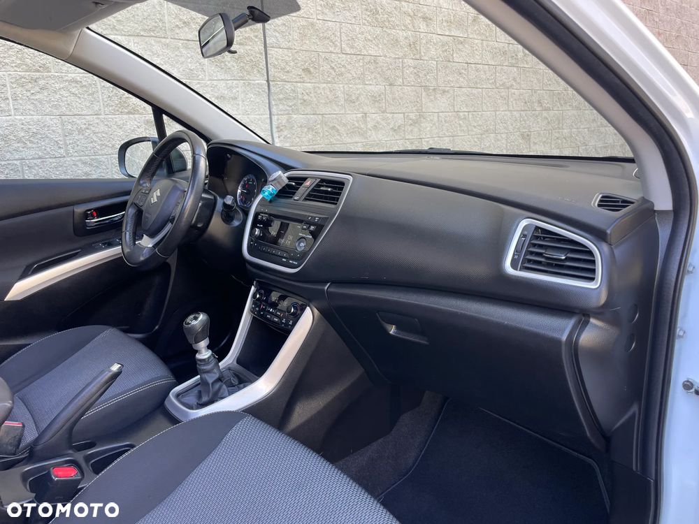 Suzuki SX4 1.9 DDiS DPF Streetline 4x2 Club - 17