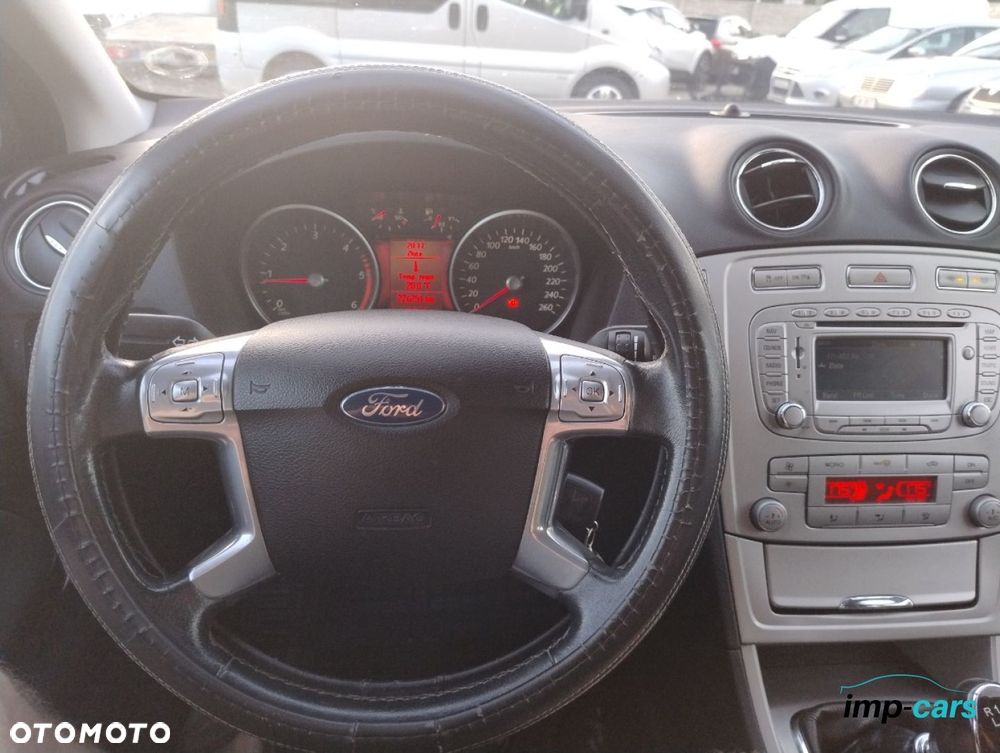Ford Mondeo - 9