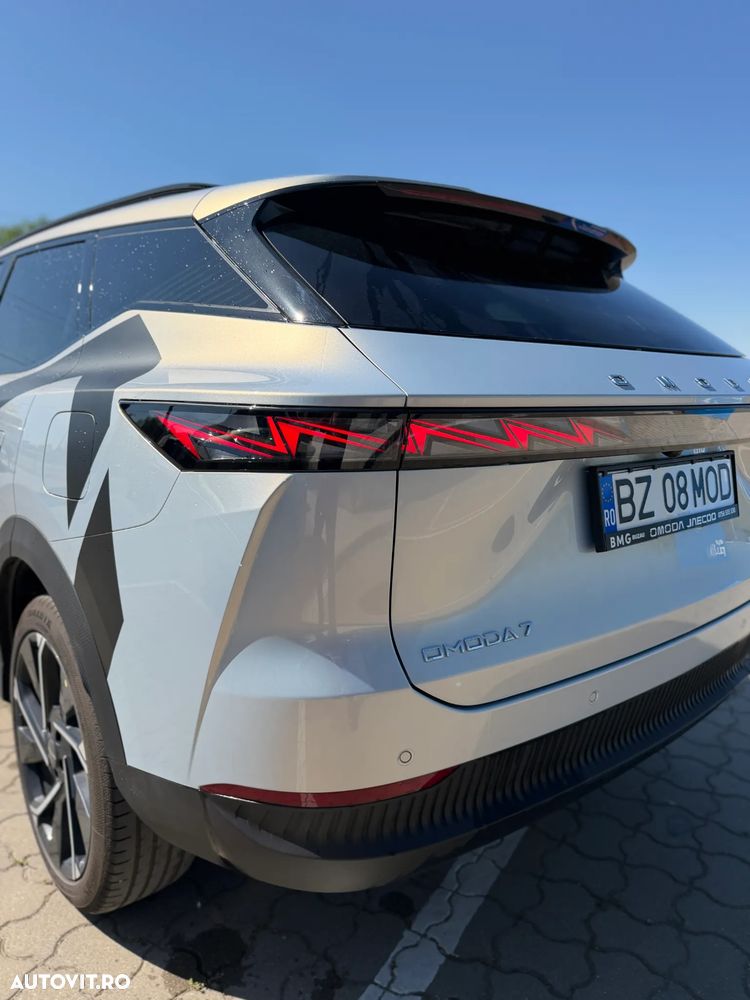 Omoda 7 1.5 TGDI 1DHT PHEV Exclusive - 7