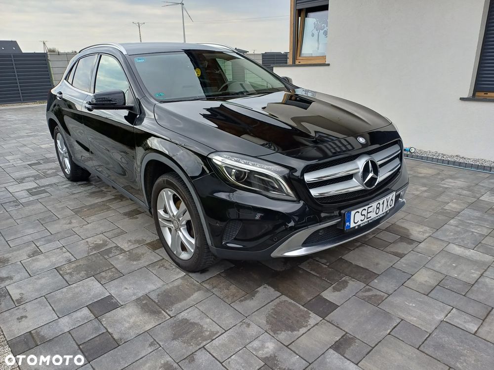 Mercedes-Benz GLA 200 - 1