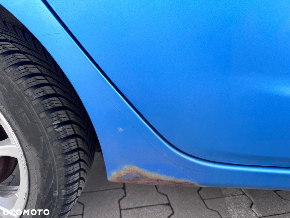 Ford Fiesta 1.4 TDCi Ambiente - 8