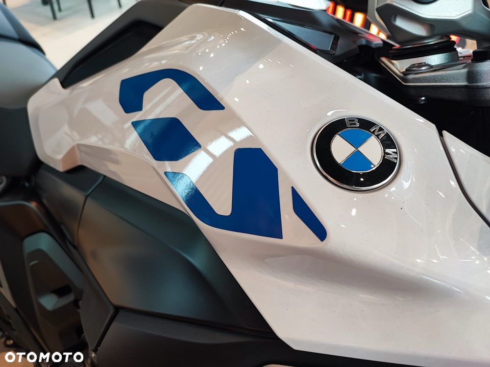 BMW R - 9