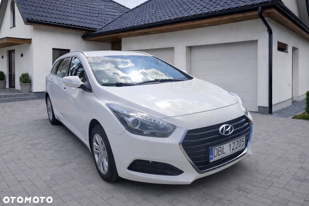 Hyundai i40 Kombi blue 1.6 Classic - 7