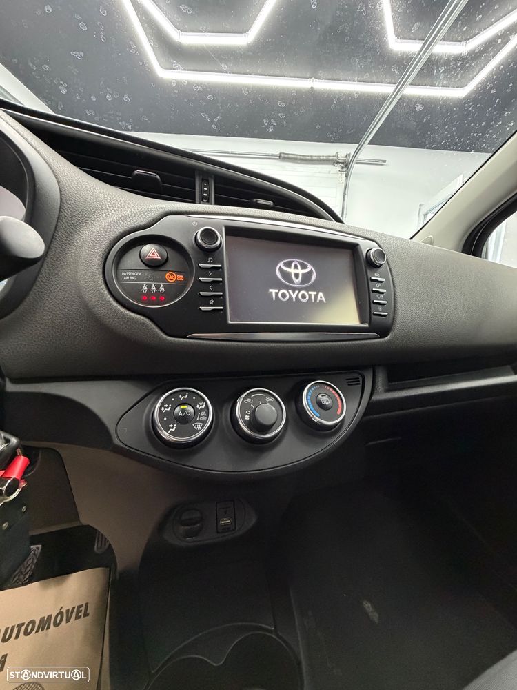 Toyota Yaris 1.0 VVT-i Exclusive - 13
