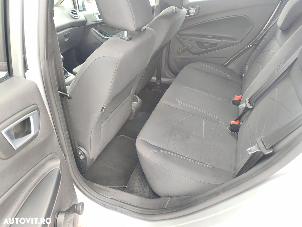 Ford Fiesta - 15