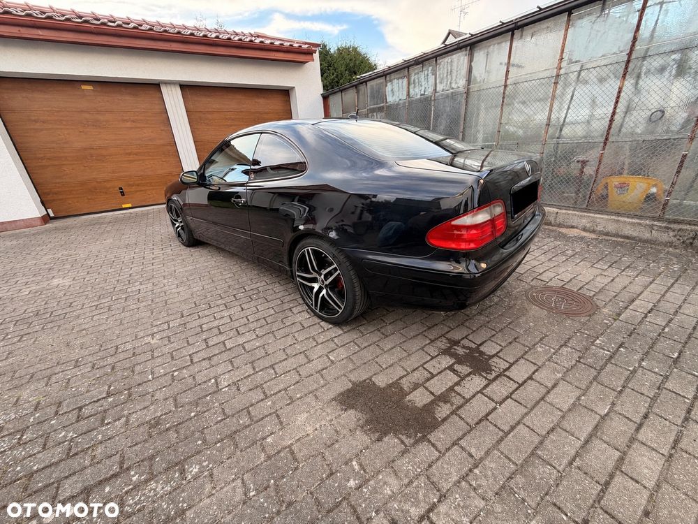 Mercedes-Benz CLK - 3