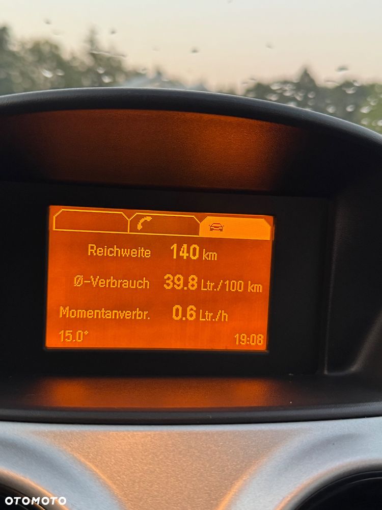 Opel Corsa 1.4 16V 150 Jahre - 20