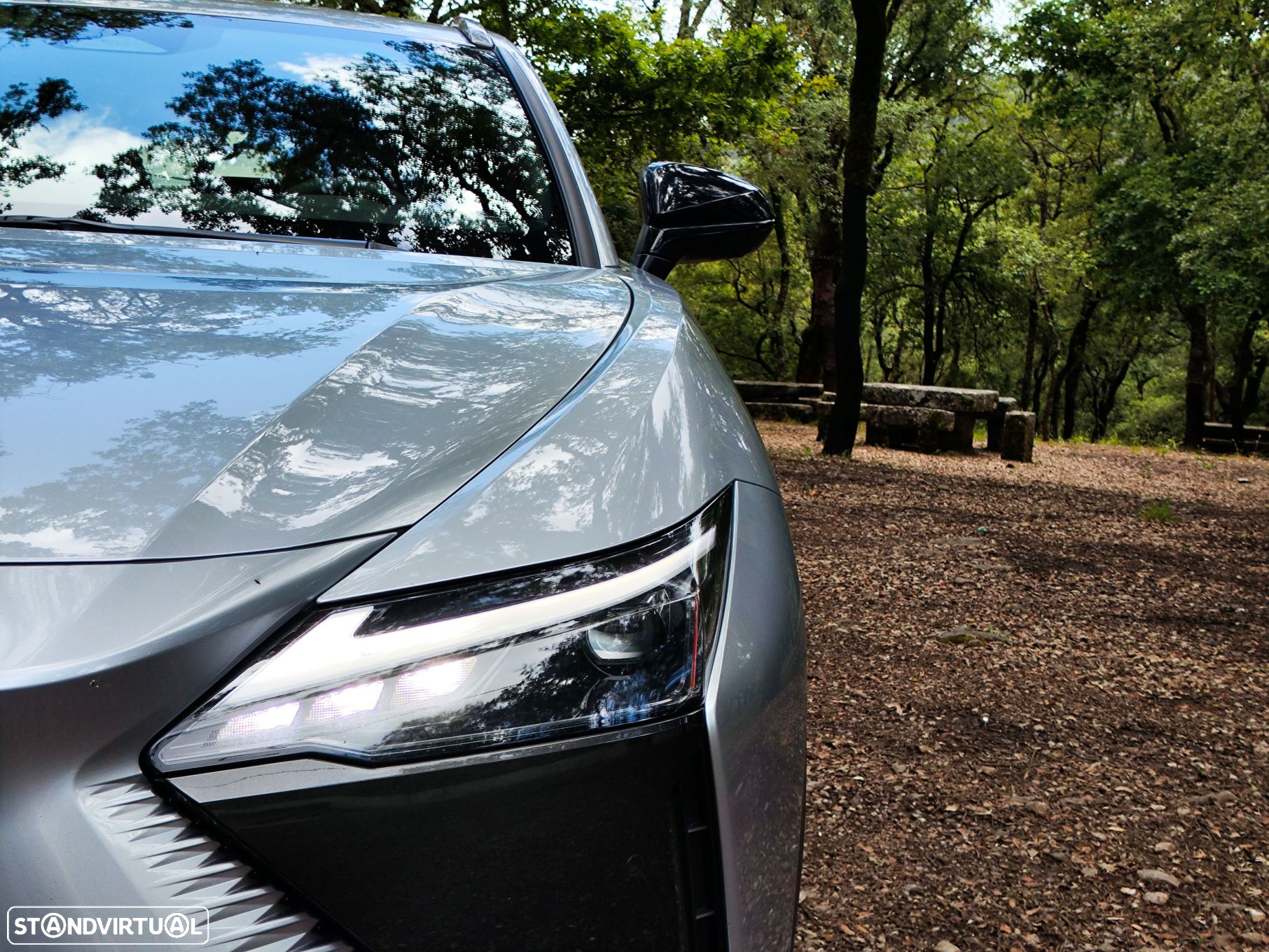 Lexus rz-450e Premium Monotone c/ mala elétrica - 20