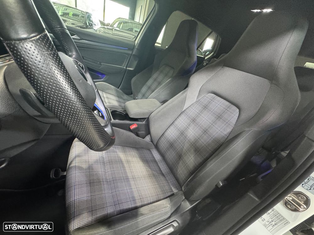 VW Golf 1.4 eHybrid OPF DSG GTE - 17