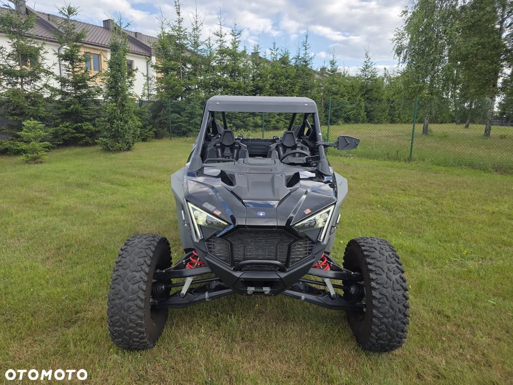 Polaris RZR - 12