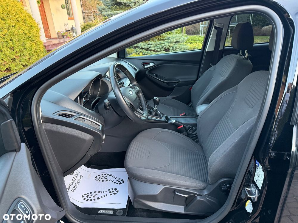 Ford Focus 1.0 EcoBoost Titanium - 12