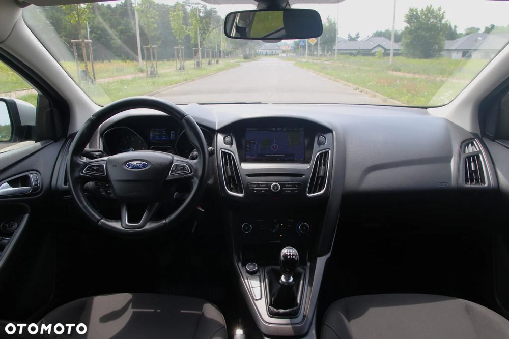 Ford Focus 1.6 TDCi DPF Start-Stopp-System Business - 25