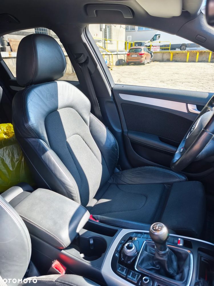 Audi A4 Avant 2.0 TDI - 14