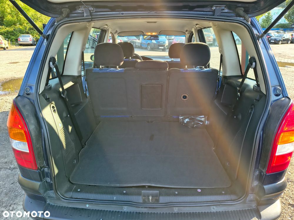 Opel Zafira 1.8 16V Elegance - 9