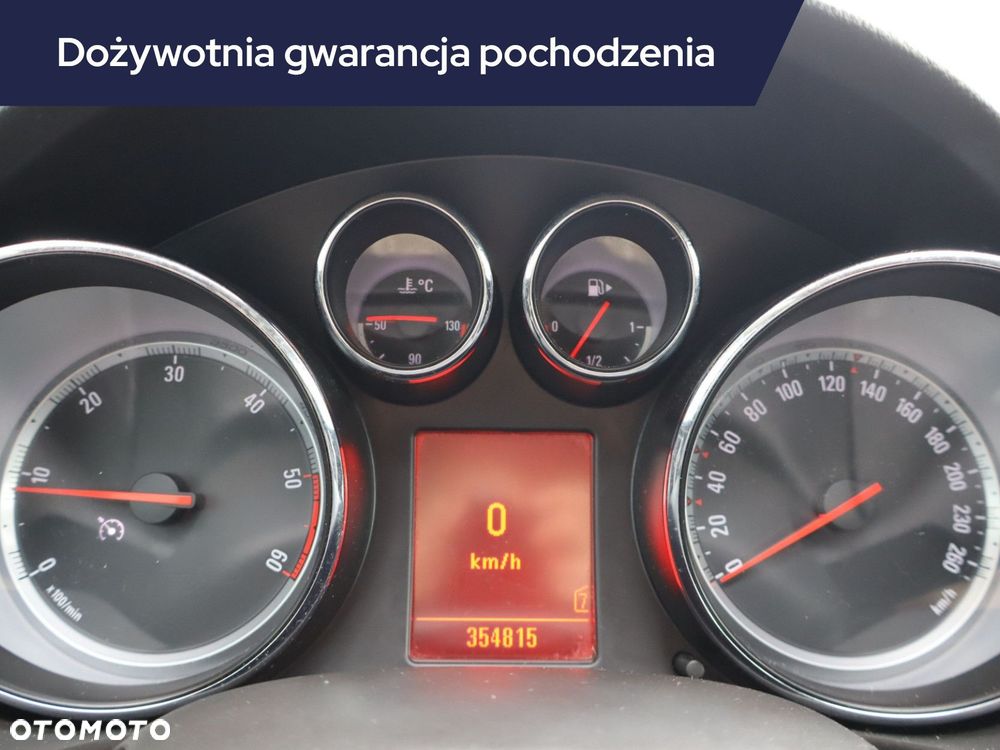 Opel Insignia - 12