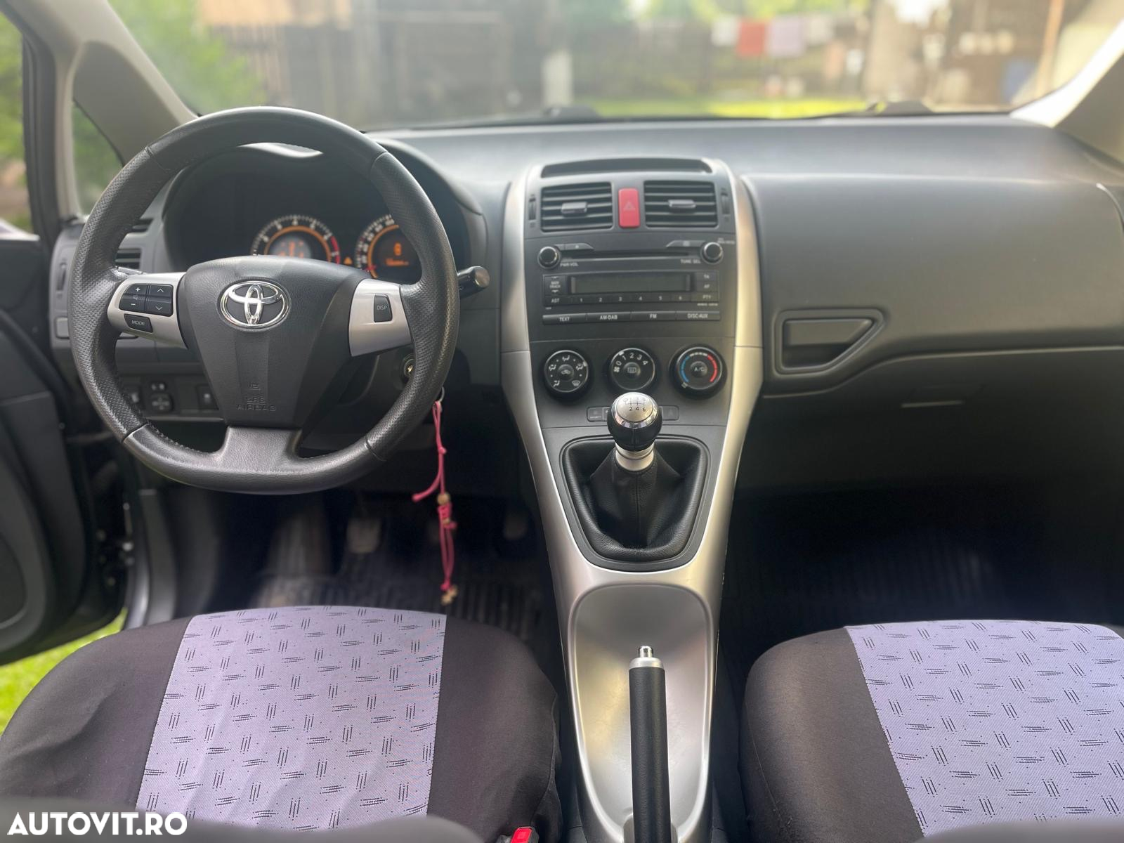 Toyota Auris - 7