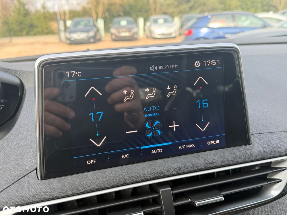 Peugeot 5008 2.0 HDi Allure 7os - 32