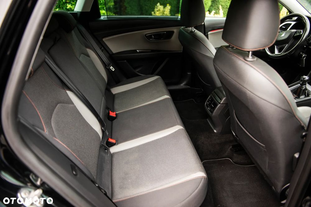 Seat Leon 2.0 TDI DPF XCELLENCE - 35