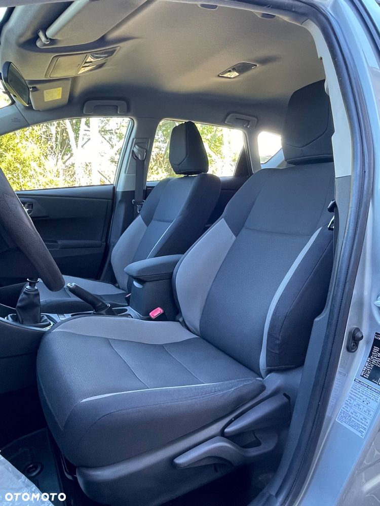 Toyota Auris - 6