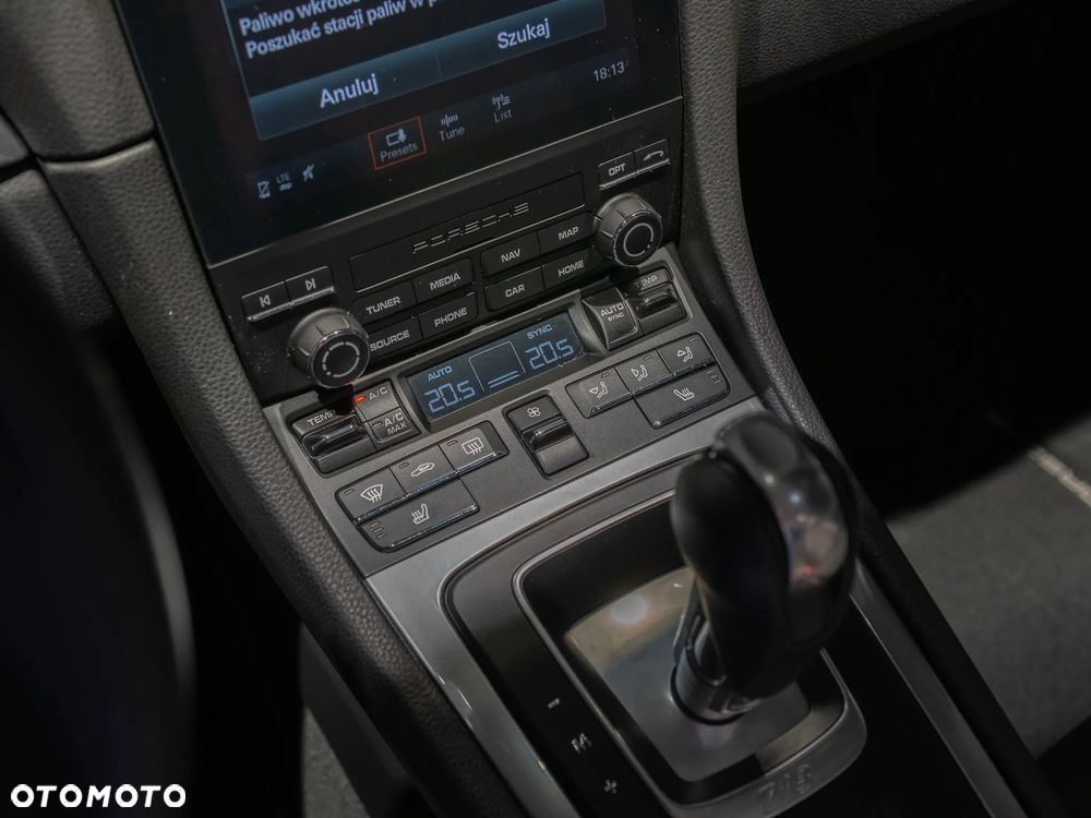 Porsche 718 Boxster PDK - 24