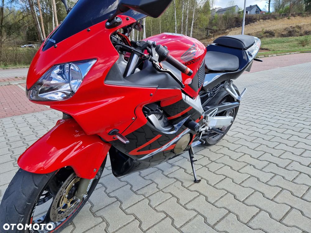 Honda CBR - 6