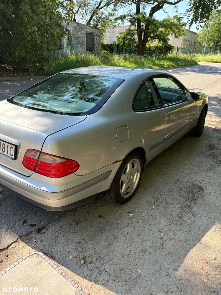 Mercedes-Benz CLK 200 - 12