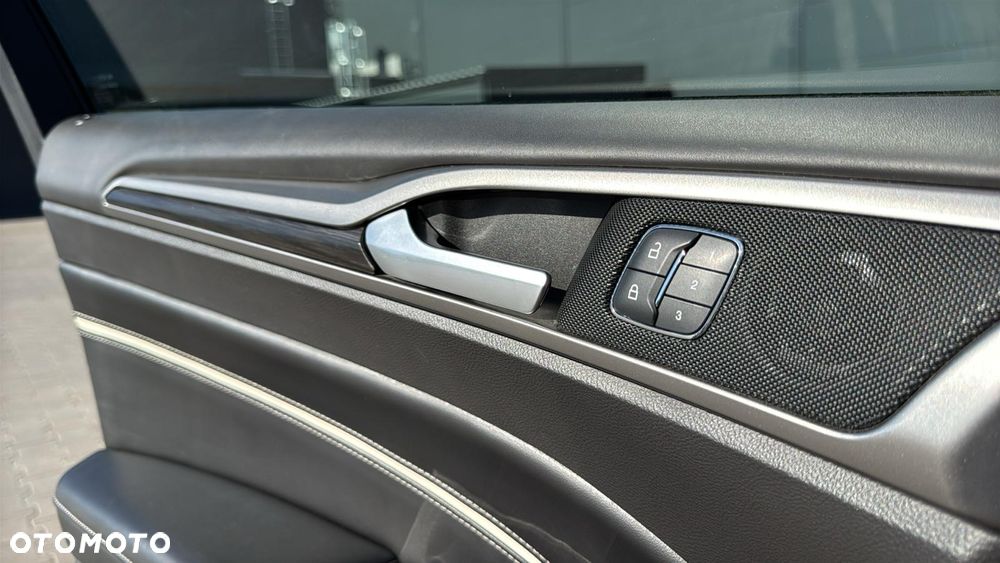 Ford Mondeo - 20