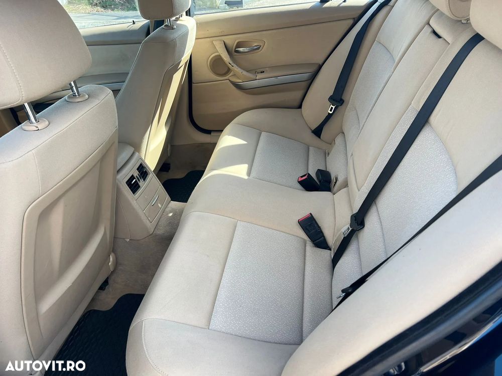 BMW Seria 3 320d - 8