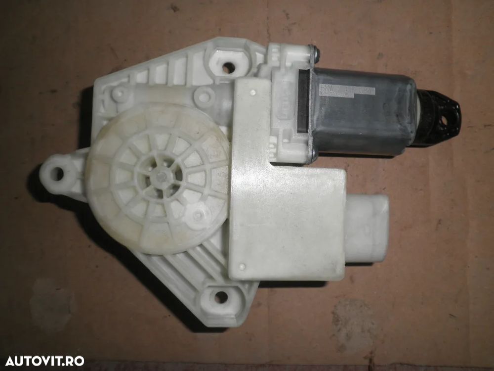 Motoras Macara Geam Stanga / Dreapta Spate BMW Seria 5 G31 7455084 C35317-105 7455083 - 1