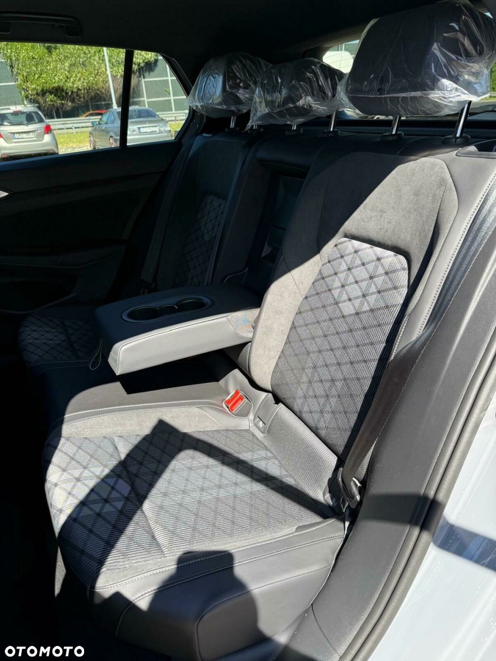 Volkswagen Golf - 36