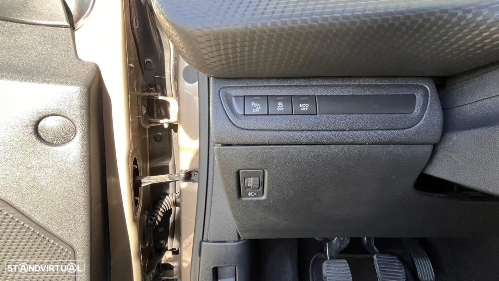 Peugeot 2008 1.2 PureTech Allure - 18