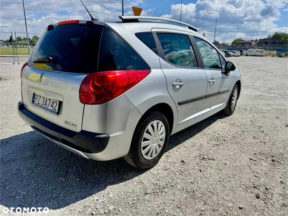 Peugeot 207 95 VTi Urban Style - 6