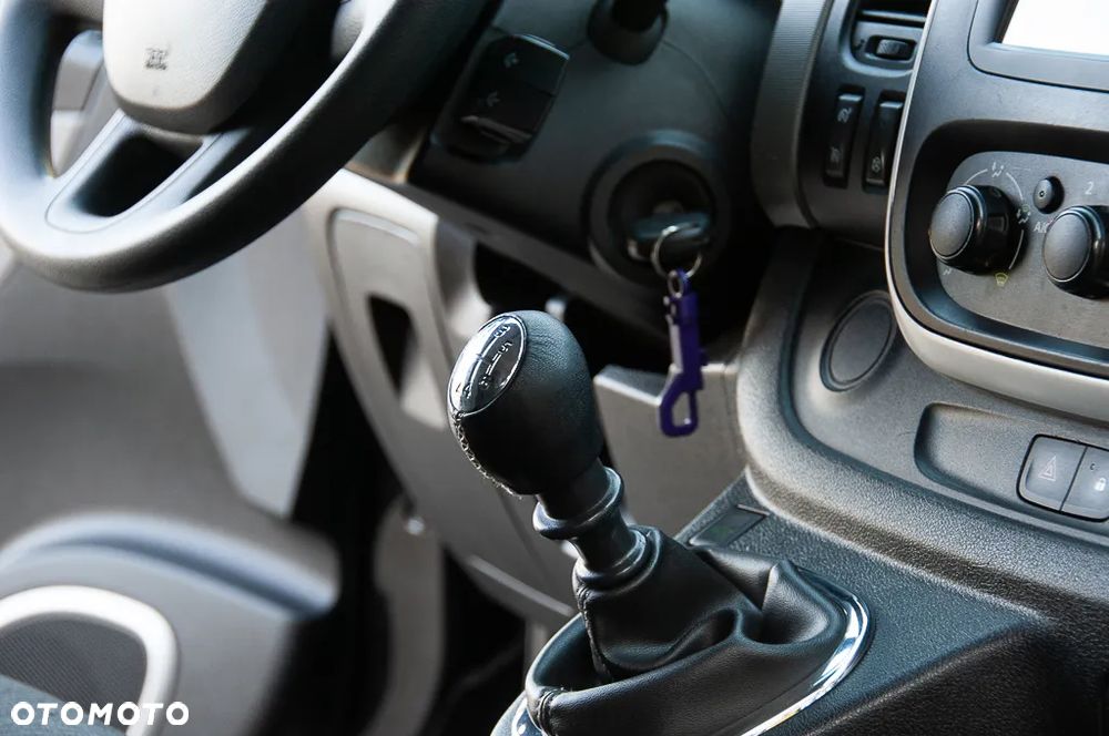 Renault Trafic - 21