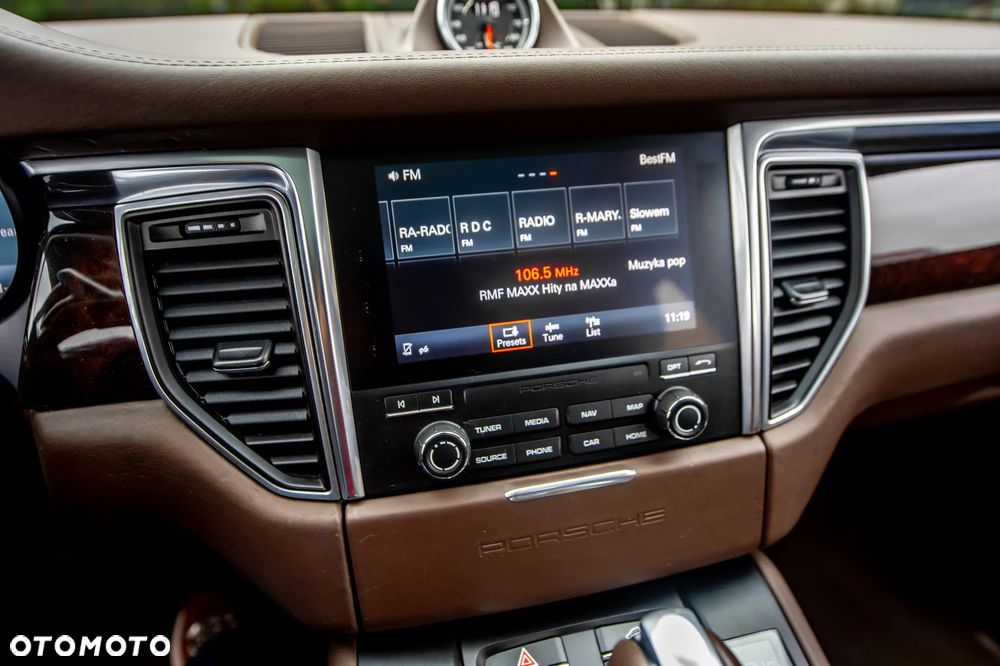 Porsche Macan GTS PDK - 22