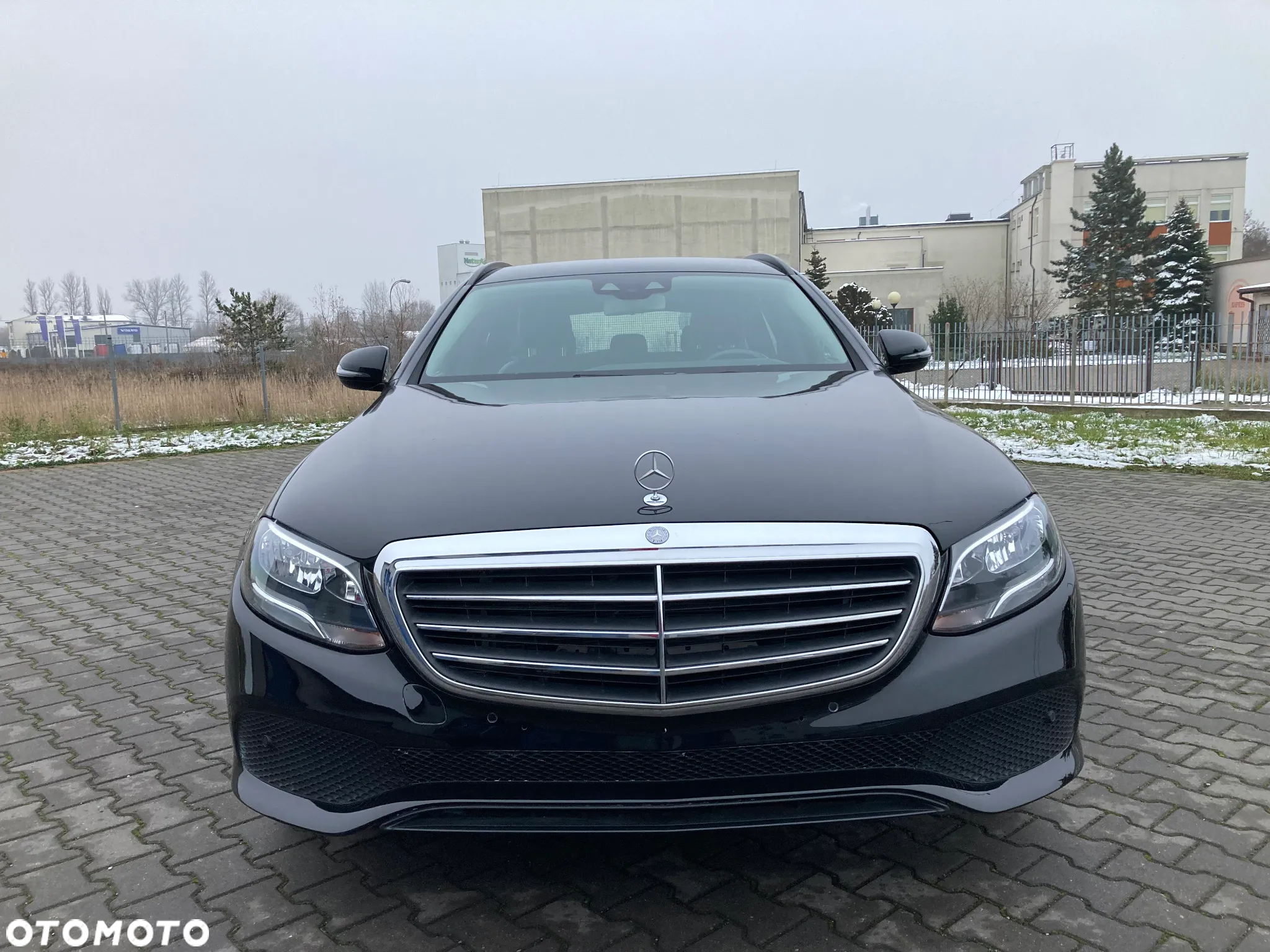Mercedes-Benz Klasa E 200 T 9G-TRONIC Avantgarde - 2