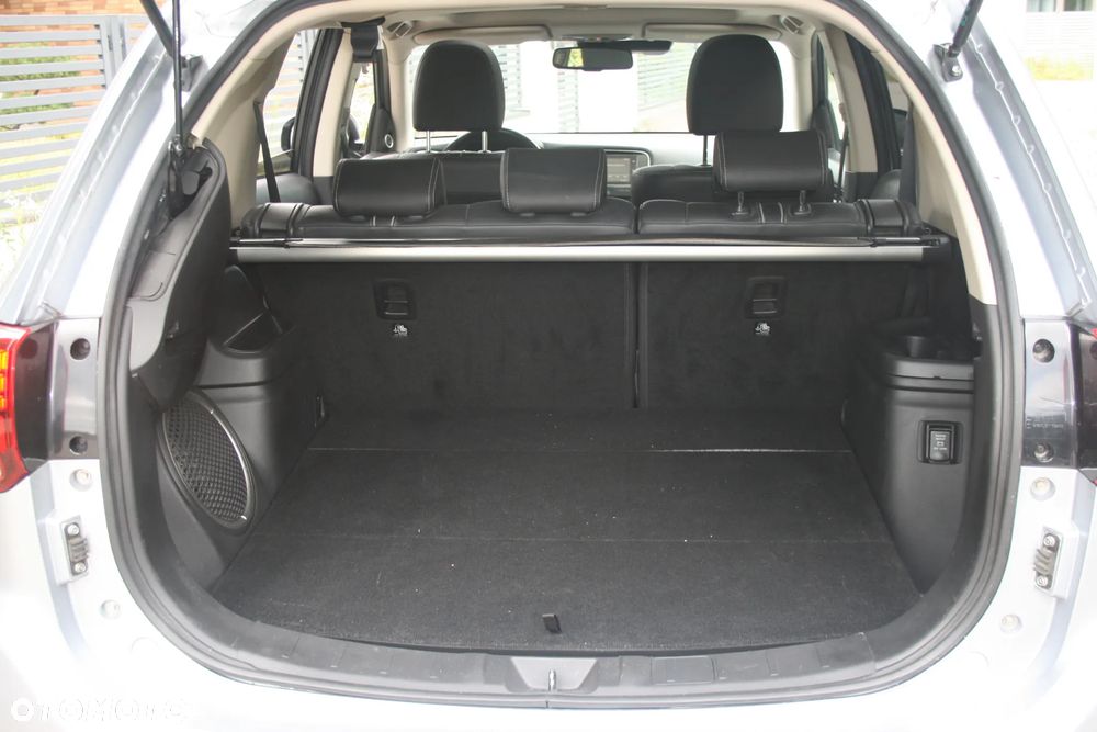 Mitsubishi Outlander - 17