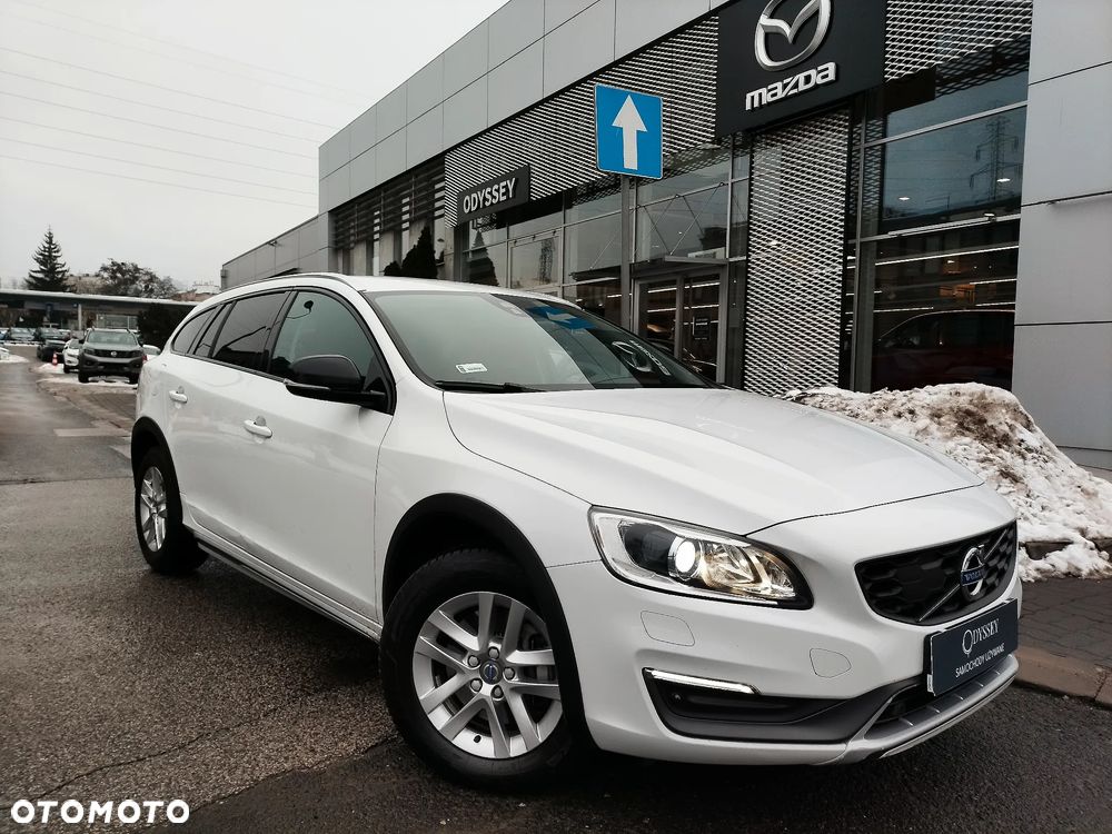 Volvo V60 Cross Country D3 Drive-E Momentum - 2