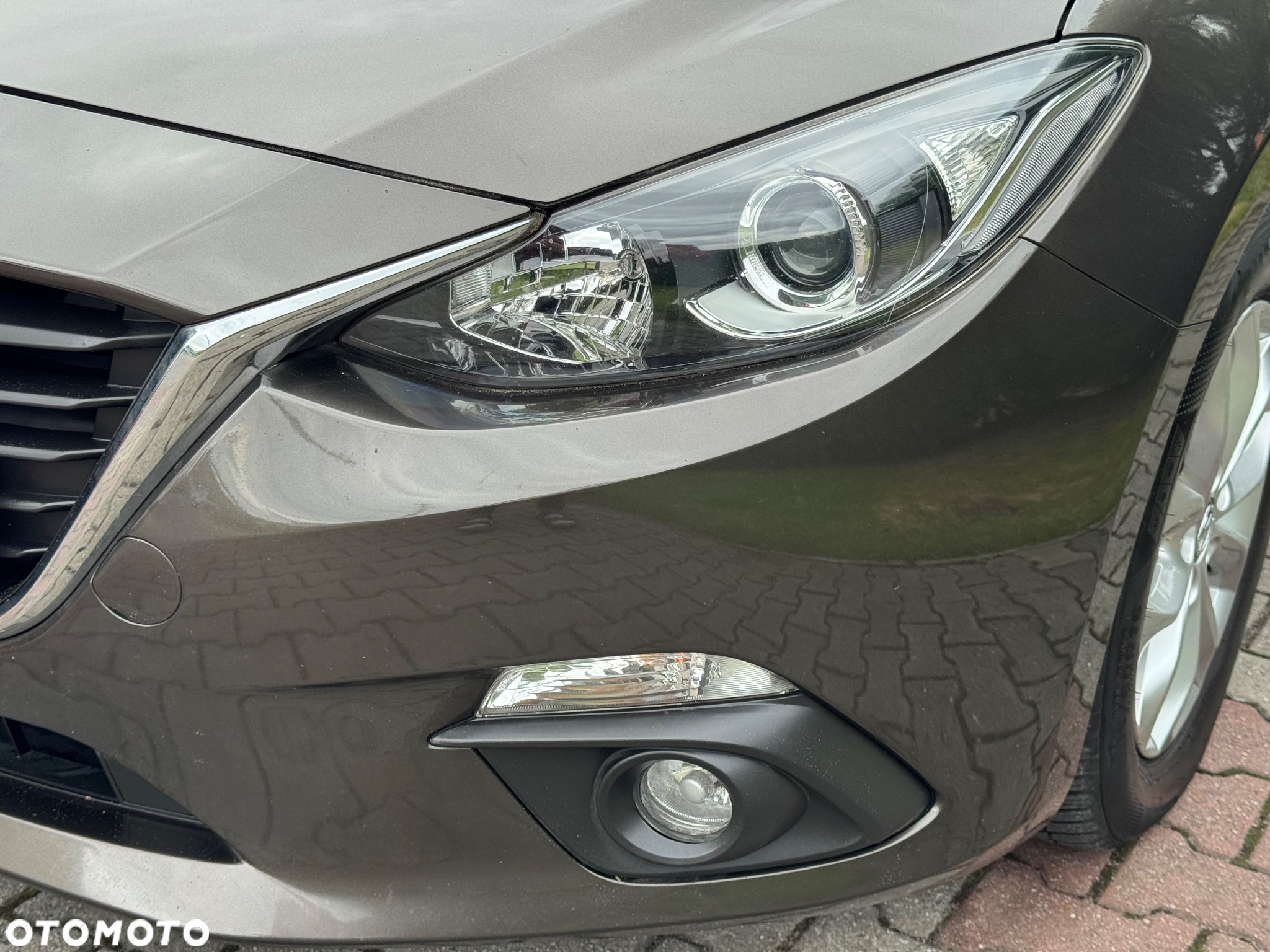 Mazda 3 SKYACTIV-G 120 Signature+ - 12