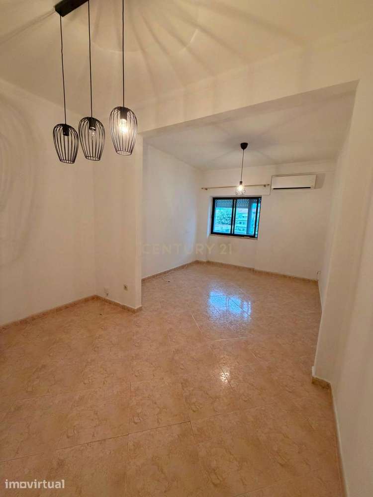 Apartamento T2 em São Gabriel, Setúbal - Grande imagem: 3/27
