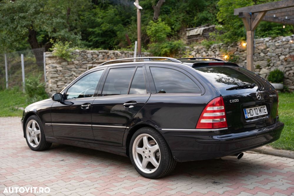 Mercedes-Benz C 200 Estate Kompressor Avantgarde - 13