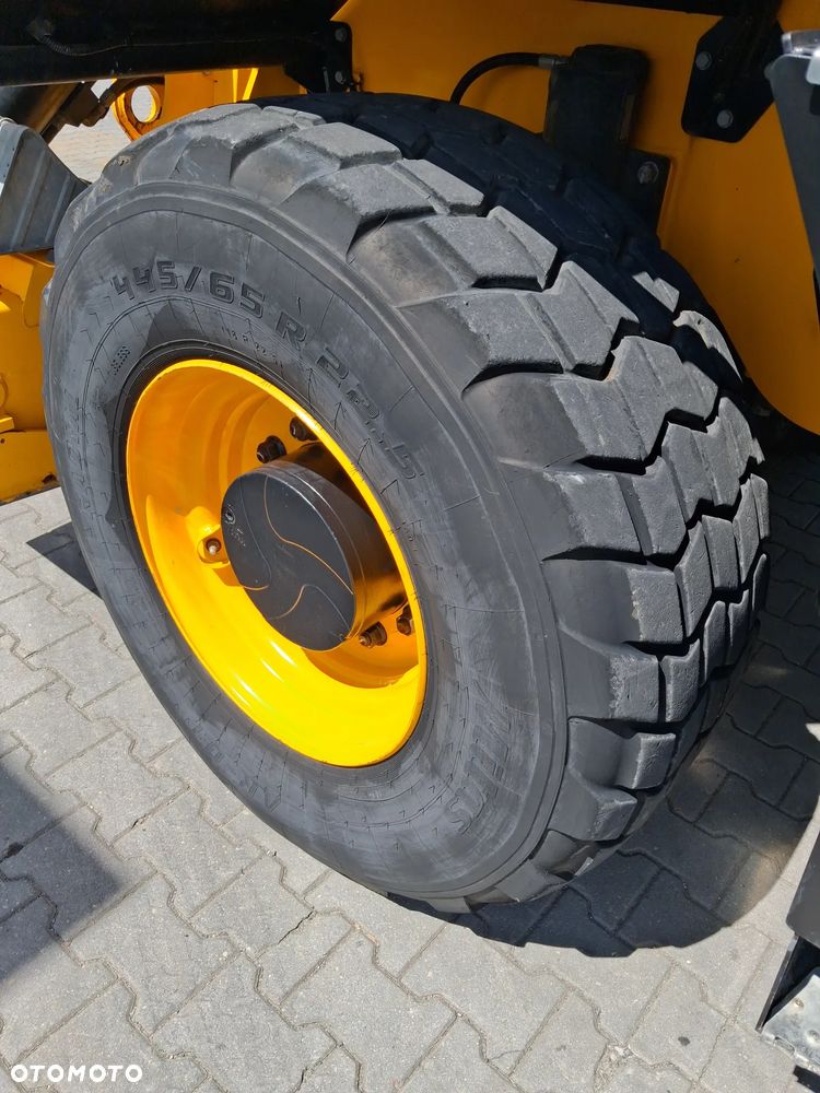 JCB 555 - 210 R ROTO - 9
