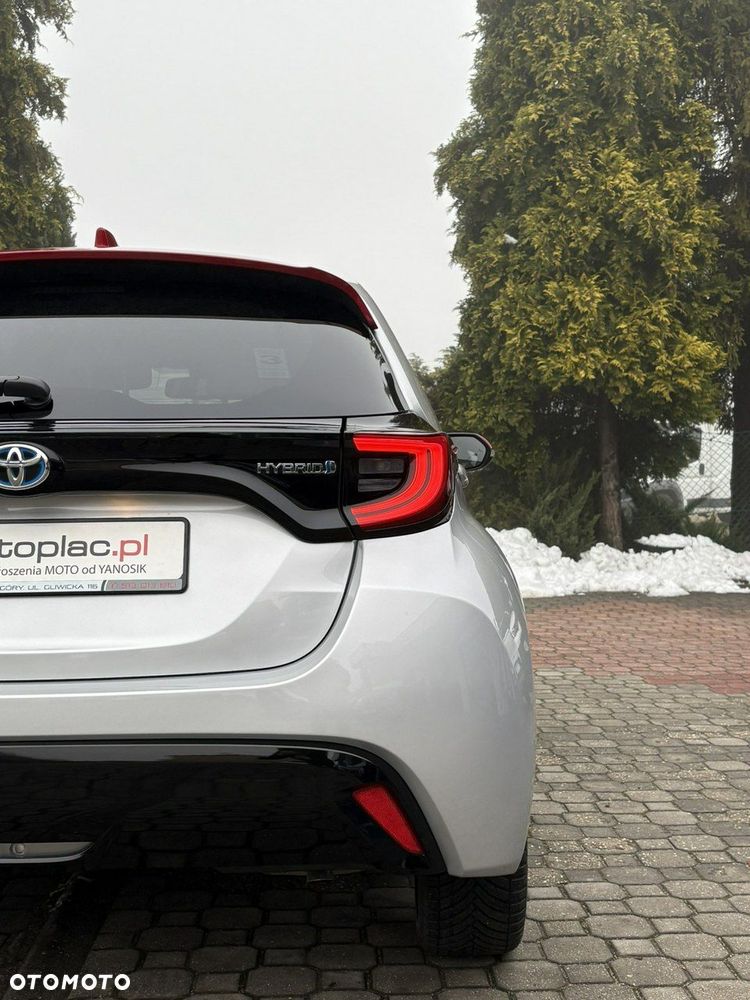 Toyota Yaris - 12