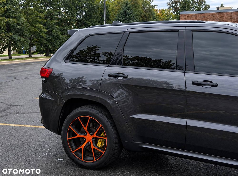 Jeep Grand Cherokee - 8