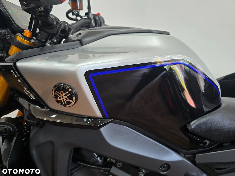 Yamaha MT - 12