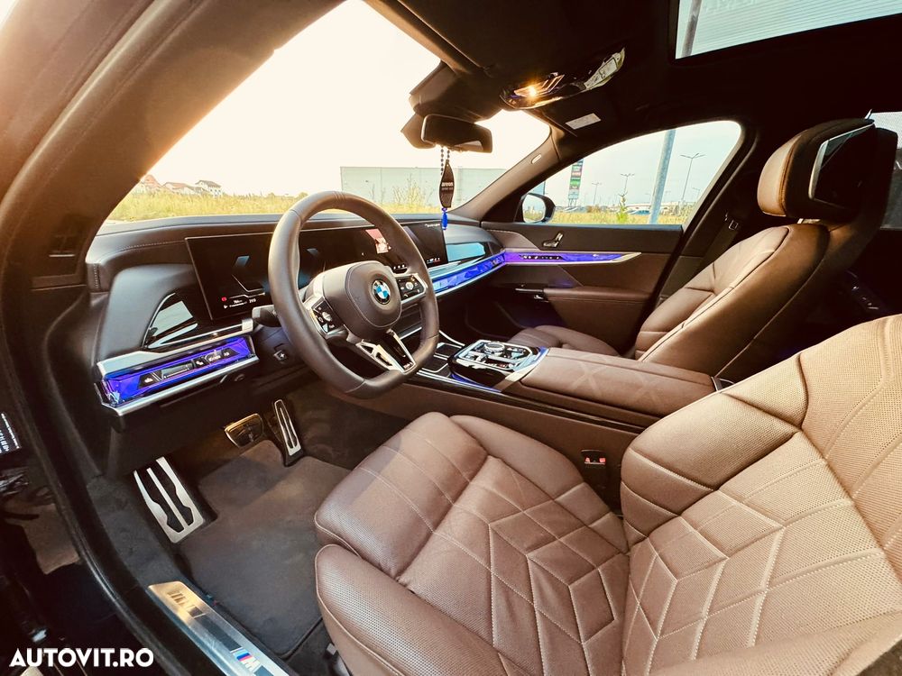 BMW Seria 7 - 8